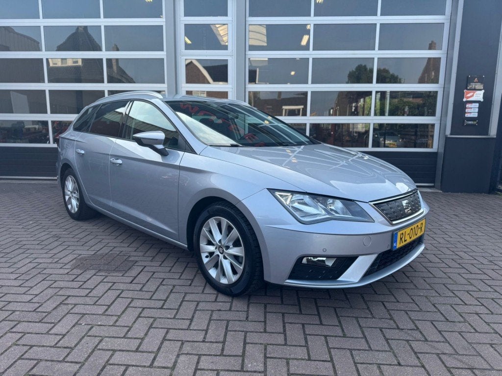 Seat LEON  ST 1.0 ECOTSI STYLE BUSINESS INTENSE / NAVI / CRU, Gebruikt, Euro 6, Leon, 116 pk