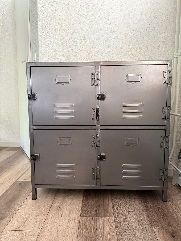 Gave industriële lockerkast/dressoir, Ophalen, Zo goed als nieuw