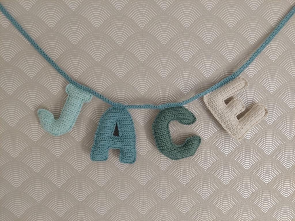 Gehaakte naamslinger - gepersonaliseerde decoratie, Ophalen of Verzenden, Nieuw, Wanddecoratie