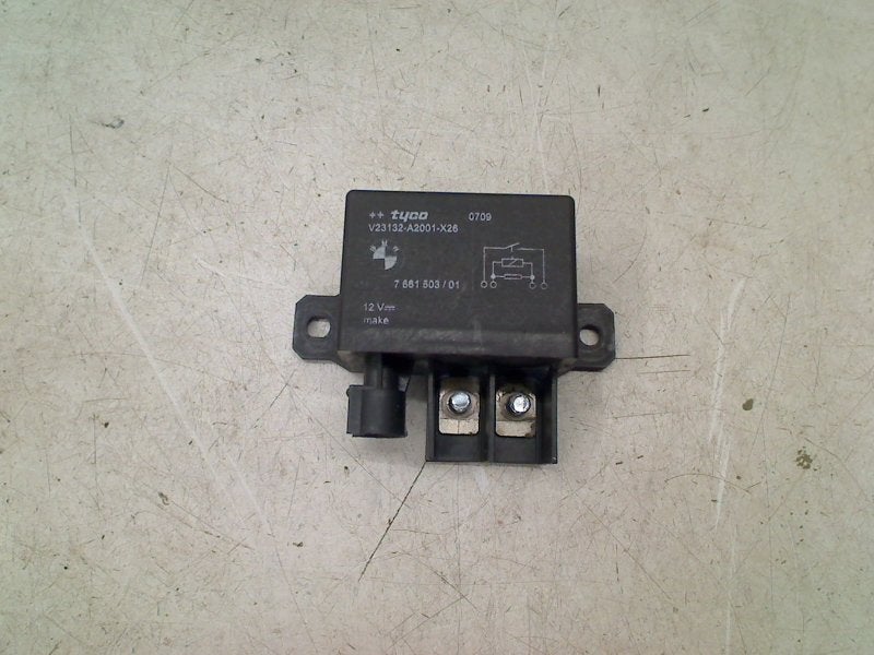 Relais BMW X5 (E70) (2007-02/2013-12) 7661503, Gebruikt, Petuelring 130, München 80809, , Duitsland, BMW, Bayerische Motoren Werke AG