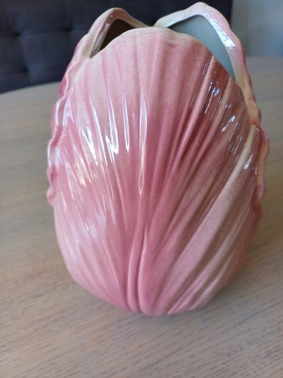 Roze keramische vaas in de vorm van een tulp, Ophalen of Verzenden, Zo goed als nieuw, Roze, Steen/keramiek