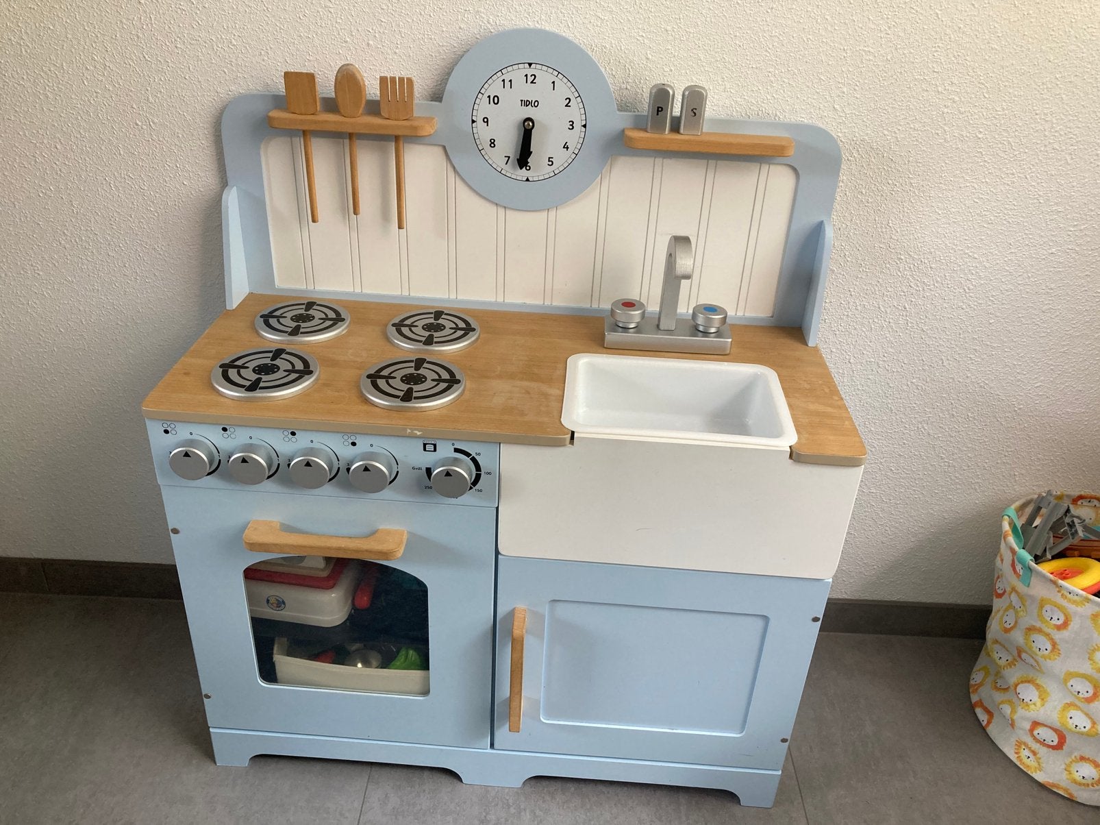 Speelkeukentje met hele veel leuk speelgoed, Ophalen of Verzenden, Gebruikt, Hout, Speelkeuken