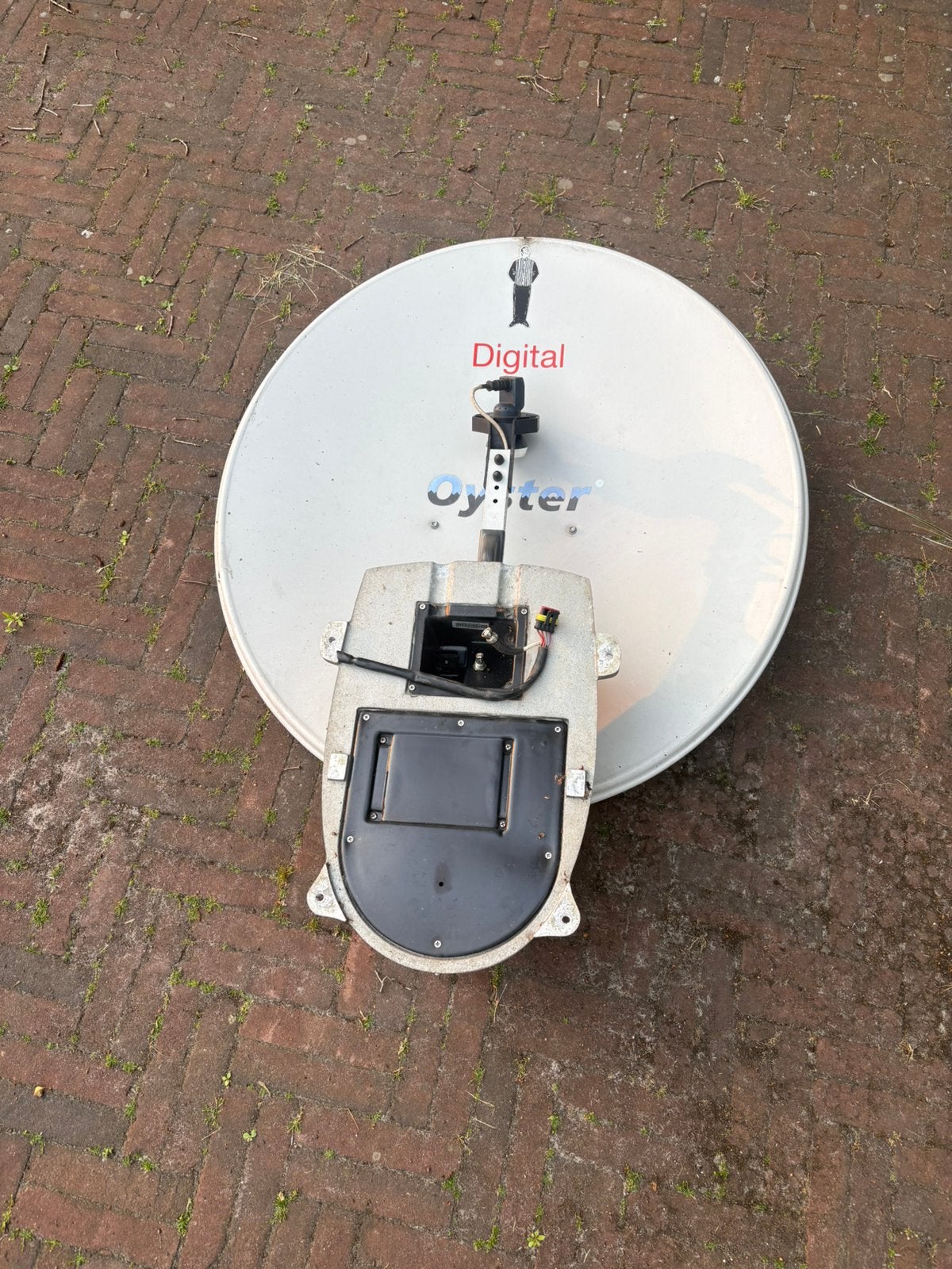 Oyster Digital schotel systeem met decoder, Ophalen
