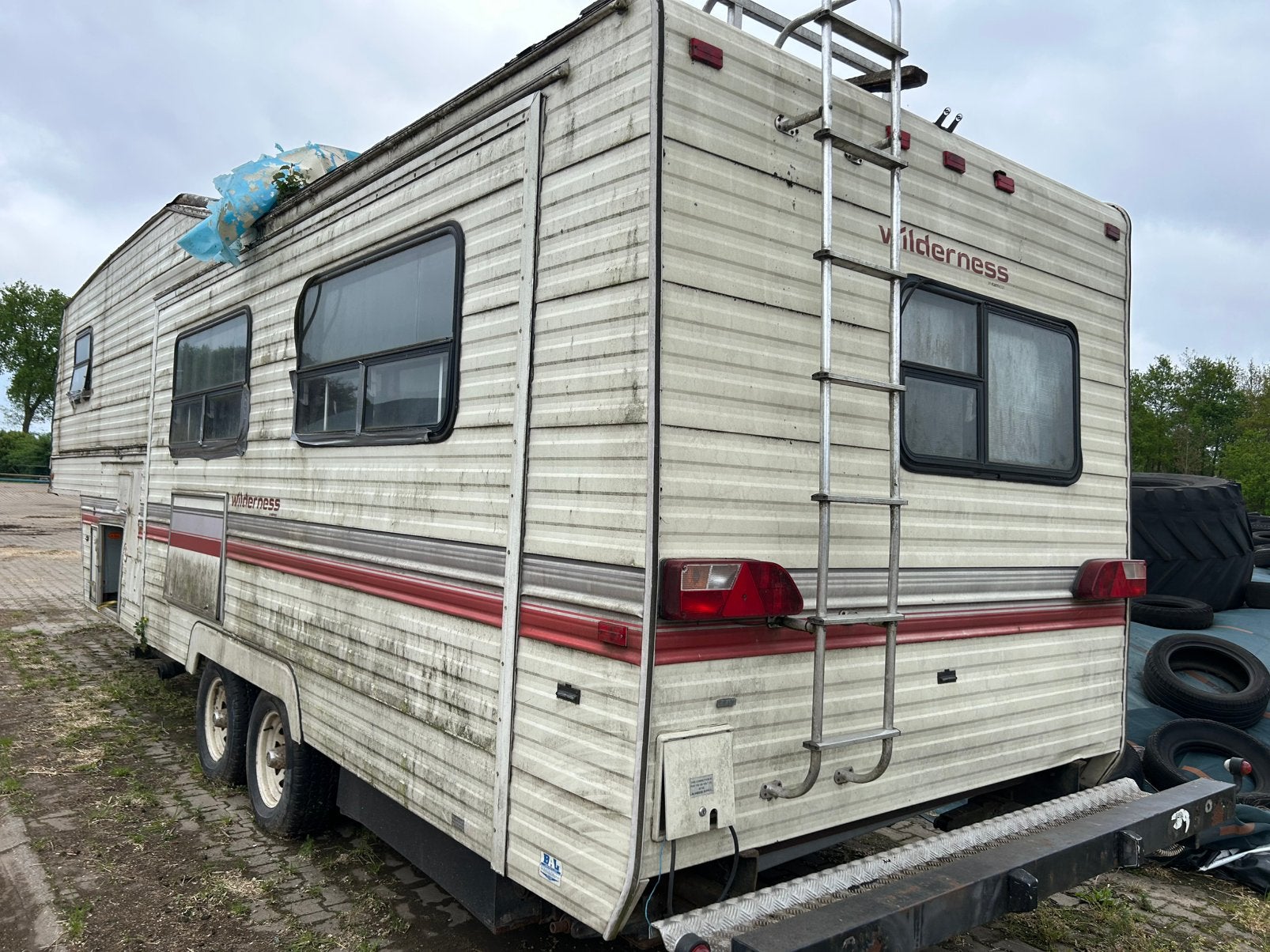 Amerikaanse camper, Caravans en Kamperen