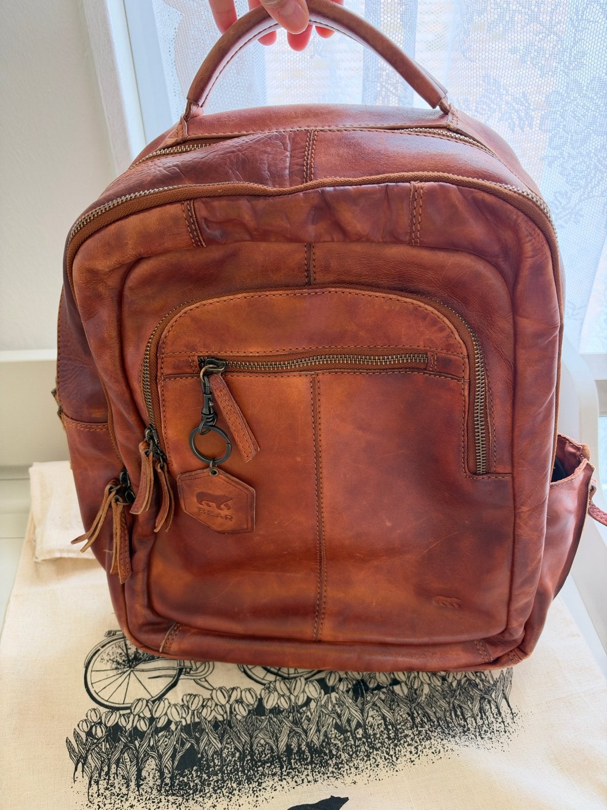 Bear Design Leren Laptop Rugzak 'Mace' Cognac, Ophalen, Zo goed als nieuw, 25 tot 40 cm, Overige merken