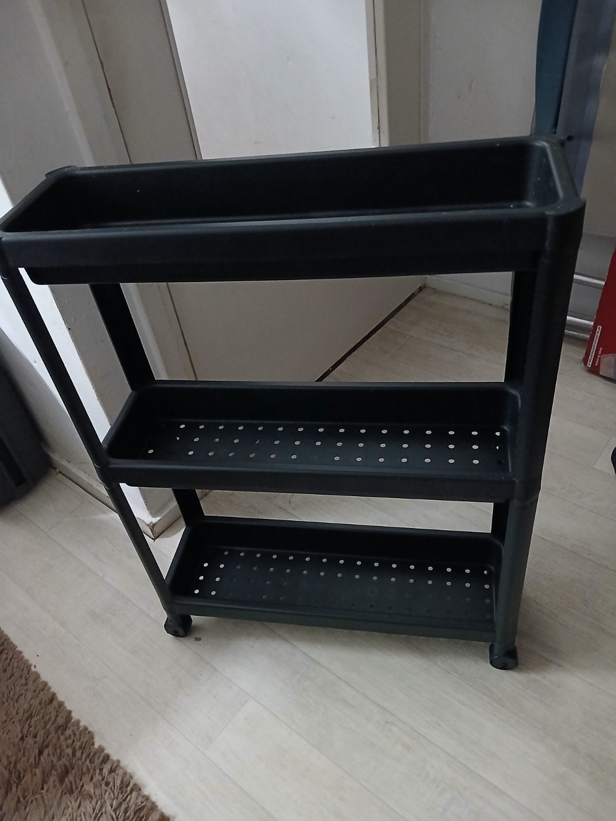 Mooi trolley bijna nieuwe linte 63 breed 53 benen 17 c.m, Ophalen, Zo goed als nieuw