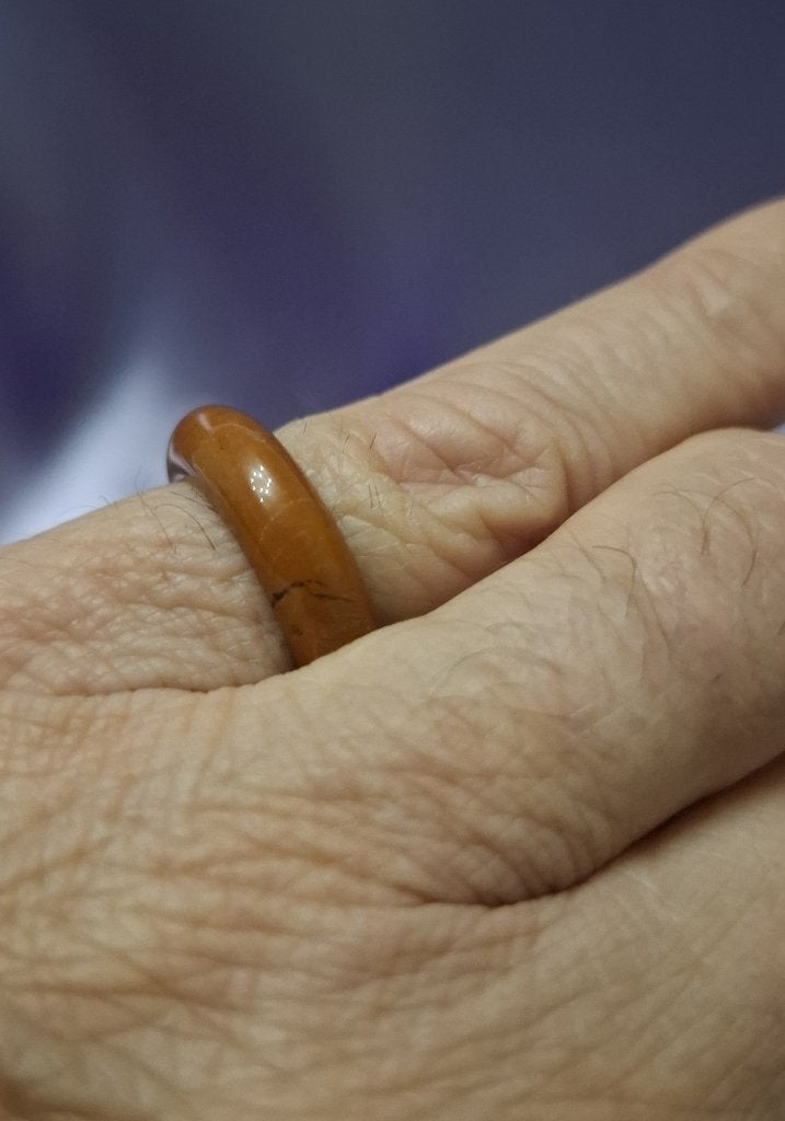 Bandring rode Jasper Ø 17,0 mm, Sieraden, Tassen en Uiterlijk, Ringen, Overige materialen, Verzenden, Nieuw, 17 tot 18