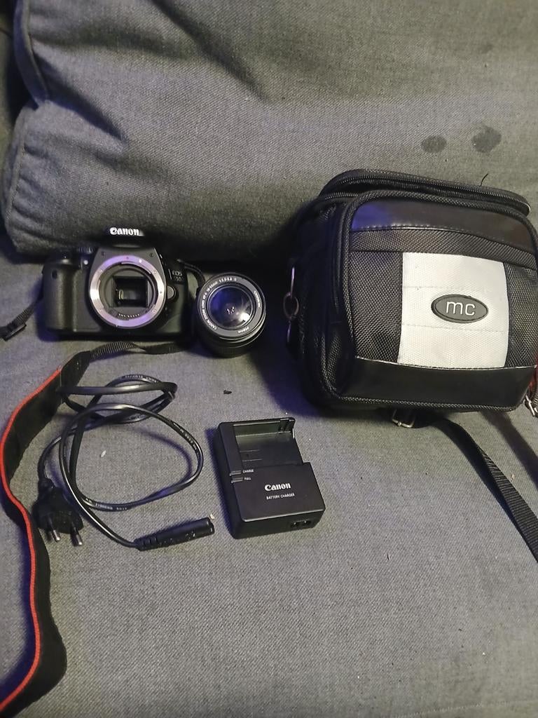 Canon 550D  spiegelreflex camera met extras, Ophalen of Verzenden, 8mm, Camera