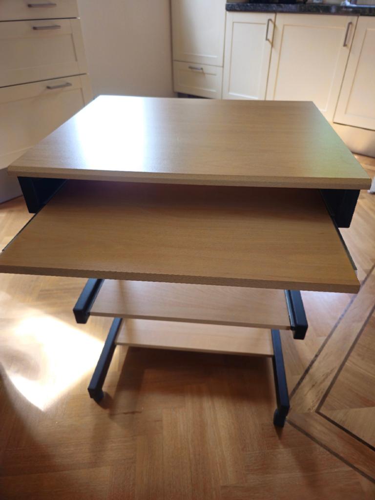 Computertafel verrijdbaar, Huis en Inrichting, Kasten | Computermeubels, Ophalen, Zo goed als nieuw