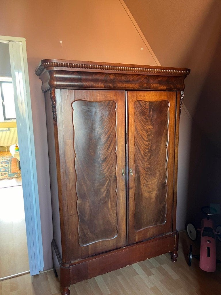 Antieke kast, Antiek en Kunst, Ophalen