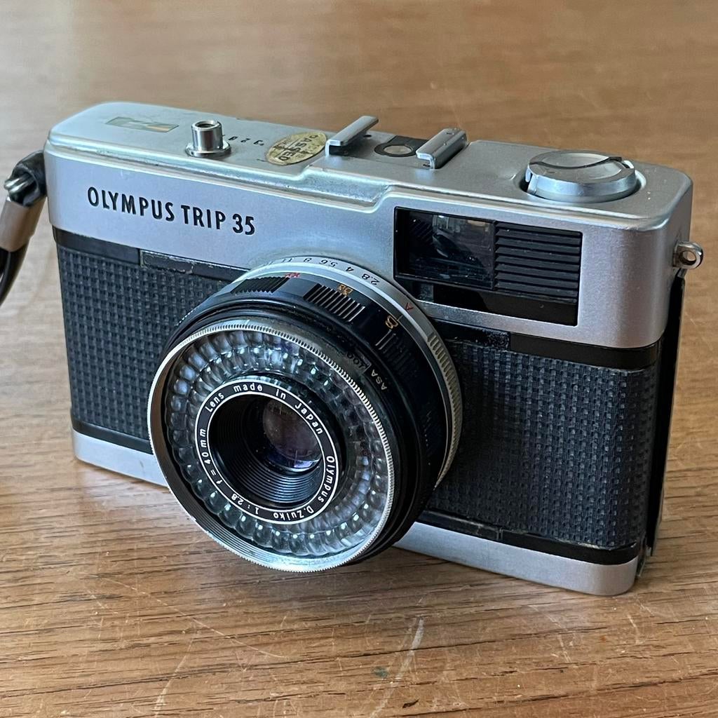 Olympus Trip 35 vintage kleinbeeld camera GETEST, Audio, Tv en Foto, Fotocamera's Analoog, Ophalen, Zo goed als nieuw, Compact