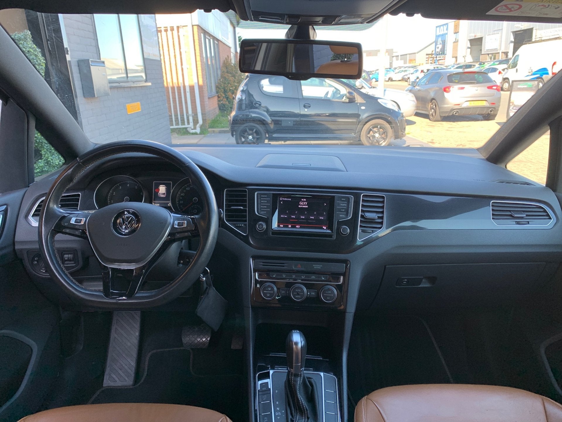 Volkswagen Golf Sportsvan 1.2 TSI Business Edition|1eEIG|NAP, Gebruikt, 4 cilinders, Met garantie (alle), Bedrijf