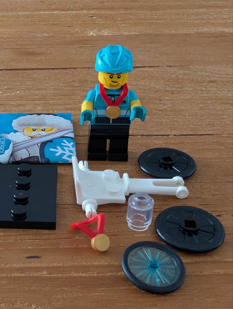 Lego Minifigures serie 22/ Wheelchair Racer, Lego, Ophalen of Verzenden, Zo goed als nieuw, Minifiguren serie