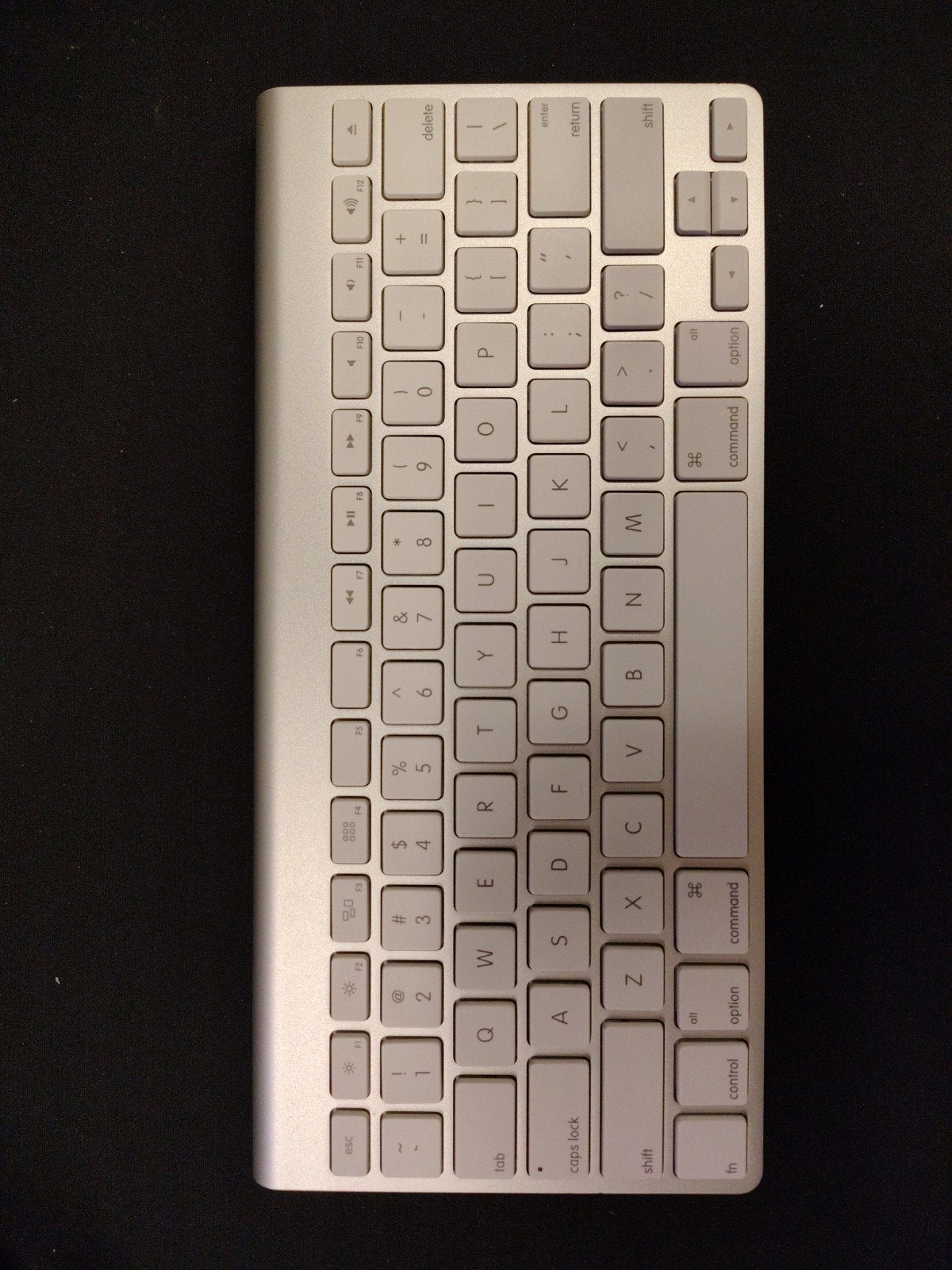 Apple Wireless Keyboard A1314, Ophalen of Verzenden, Zo goed als nieuw, Draadloos, Qwerty