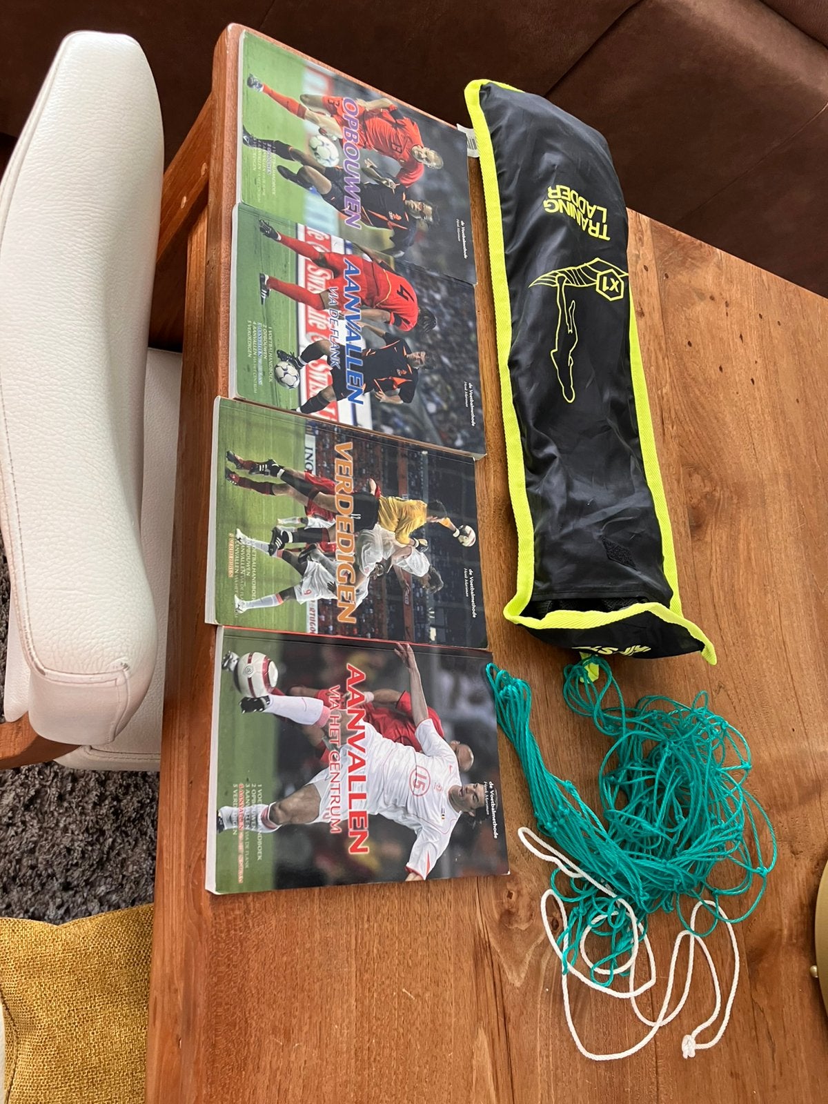 boeken, laddertraining en ballennet voetbalbenodigdheden, Maat XS of kleiner, Ophalen of Verzenden, Zo goed als nieuw, Overige typen
