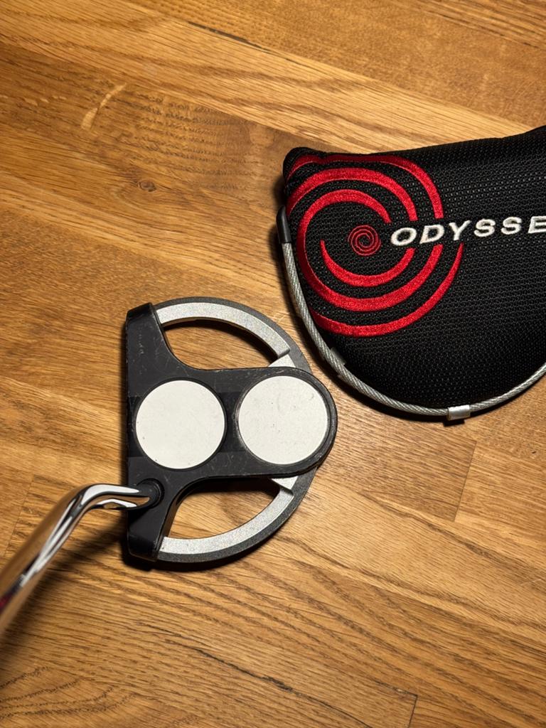 Odyssey 2 Ball SRT Putter met nieuwe grip, Sport en Fitness, Golf, Ophalen, Zo goed als nieuw, Club, Overige merken