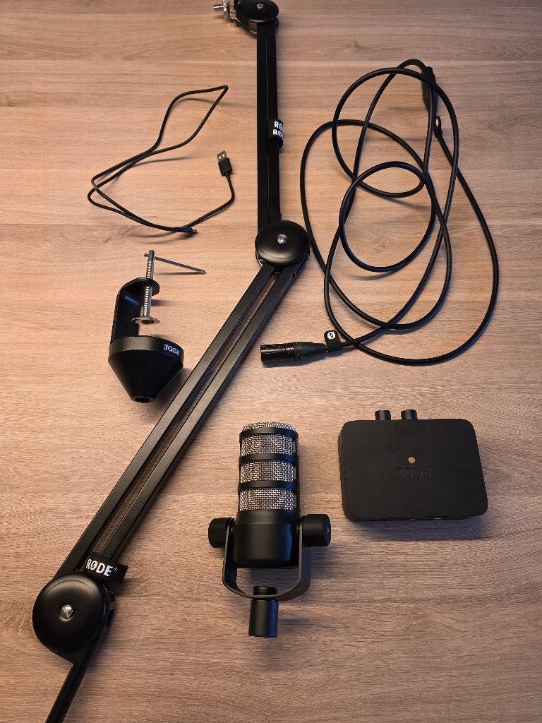 Rode AI-1 audio interface met Rode PSA1+ microfoonarm, Ophalen, Zo goed als nieuw, Audio