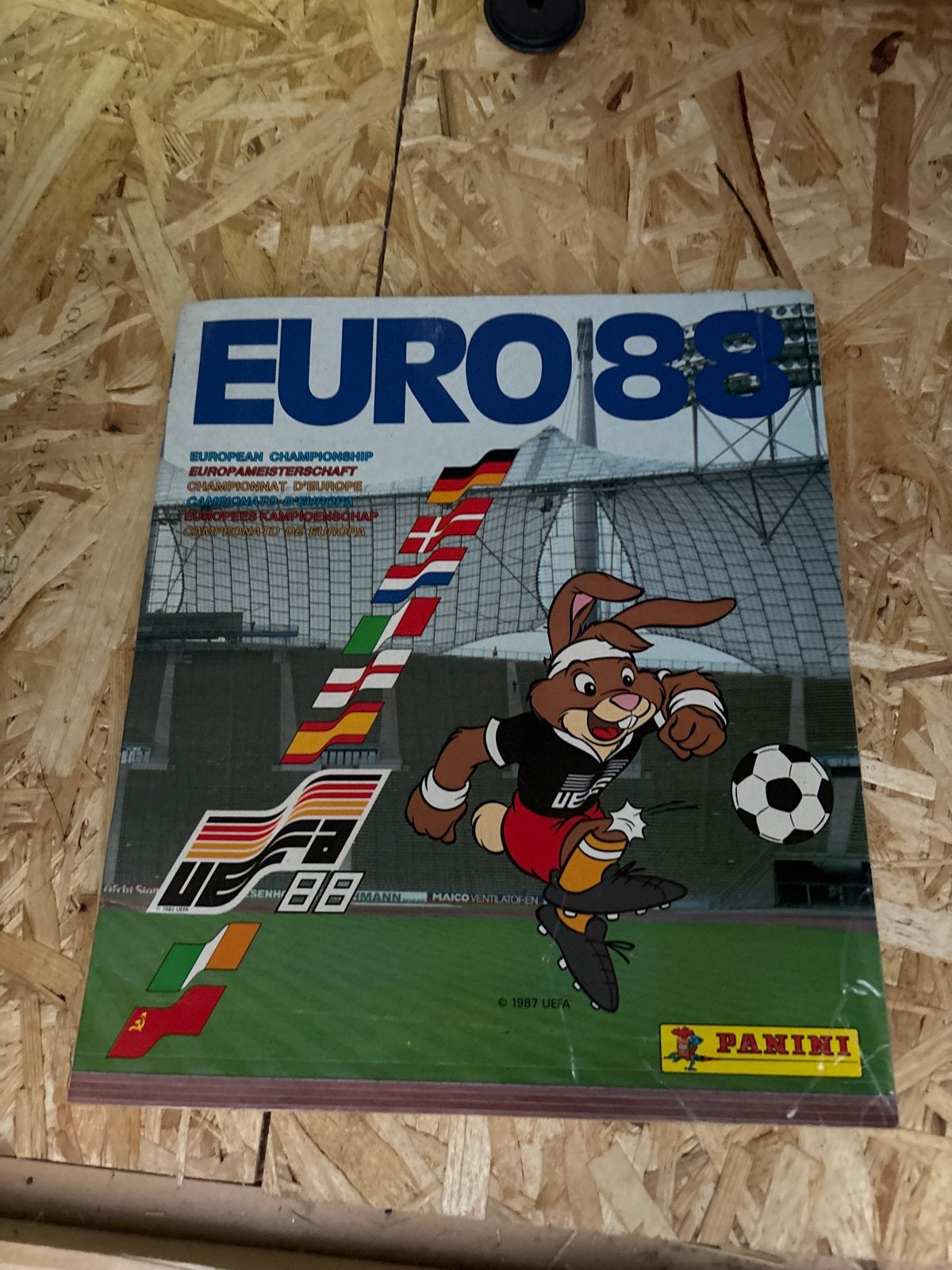 Compleet Panini Euro 88 album, Ophalen, Zo goed als nieuw, Overige binnenlandse clubs, Boek of Tijdschrift