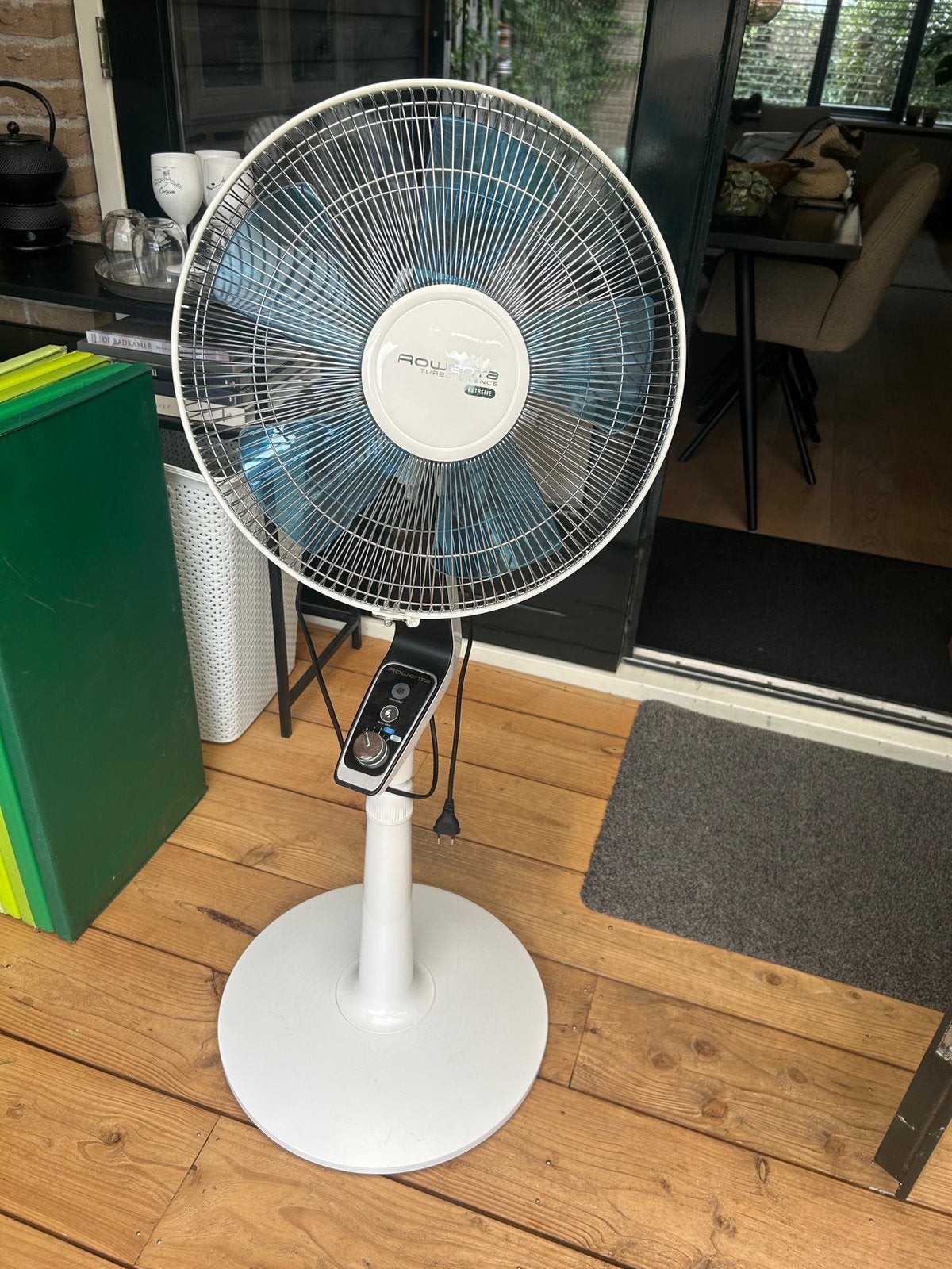 Rowenta ventilator extreme silence, Ophalen, Zo goed als nieuw, Statiefventilator
