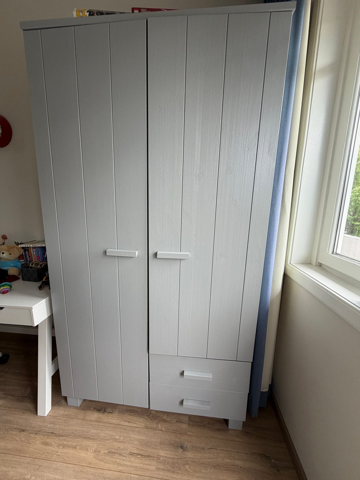 WOOOD Dennis Kast hang/leg betongrijs, Kinderen en Baby's, Kinderkamer | Commodes en Kasten, Gebruikt, Kast, 105 cm of meer, 100 cm of meer