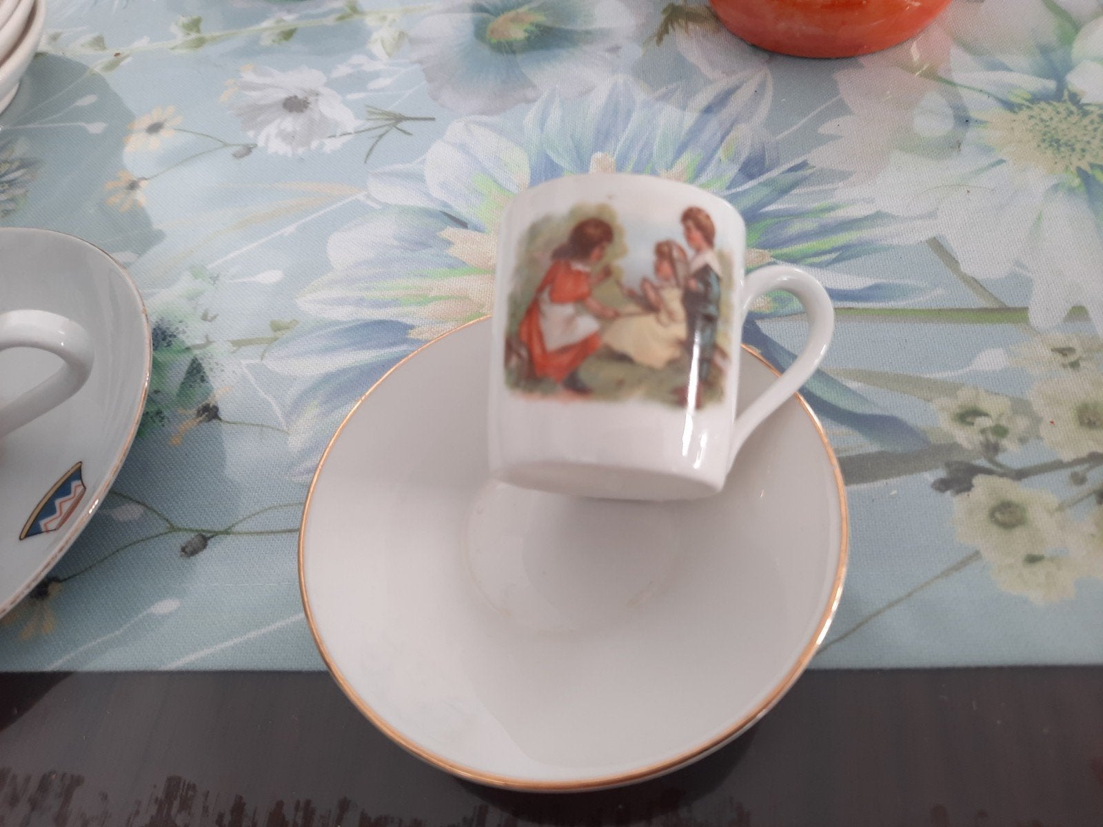 Diverse theekopjes, schotels en suikerpotten, Ophalen of Verzenden