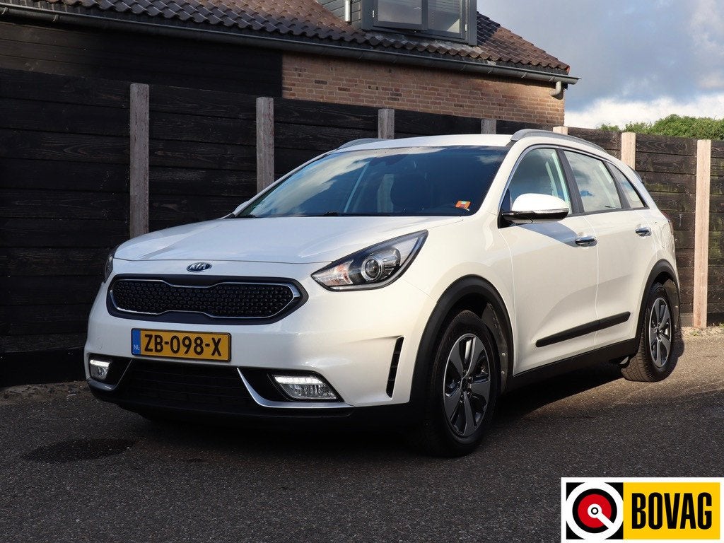 Kia Niro 1.6 GDi Hybrid DynamicLine NL-auto | Carplay, Auto's, Kia, Bedrijf, Te koop, Niro, ABS, Achteruitrijcamera, Airbags, Airconditioning