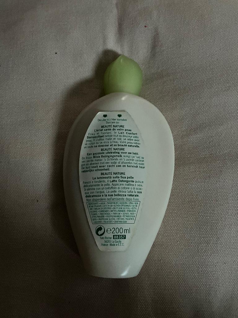 Reinigingsmilk Yves rocher, Overige kleuren, Gehele gezicht, Nieuw, Ophalen of Verzenden