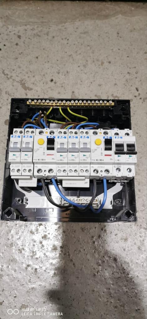Eaton Schakelaars en Siemens Aardlekschake prijs is perstks, Hobby en Vrije tijd, Elektronica-componenten, Ophalen of Verzenden