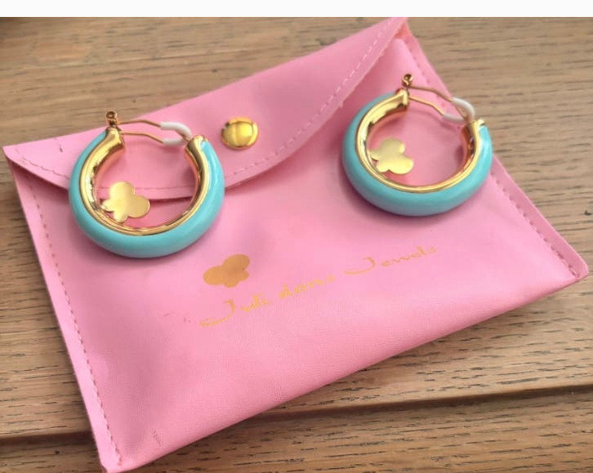 Juli Dans oorbelleb creolen blauw zo goed als nieuw, Sieraden, Tassen en Uiterlijk, Oorbellen, Ophalen of Verzenden, Zo goed als nieuw