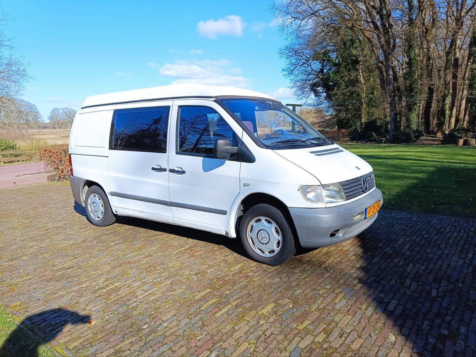 Mercedes vito camper  buscamper, Caravans en Kamperen, Campers, Particulier, Buscamper of Camperbus, Mercedes-Benz