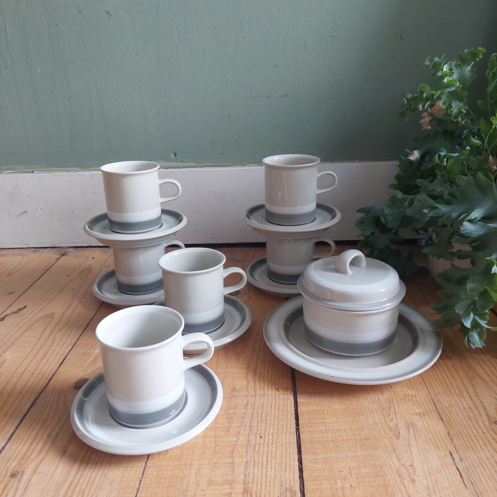 Lucky Vintage Arabia Finland "Salla" Servies 9 delen, Huis en Inrichting, Keuken | Servies, Arabia, ., Vintage, Ophalen of Verzenden