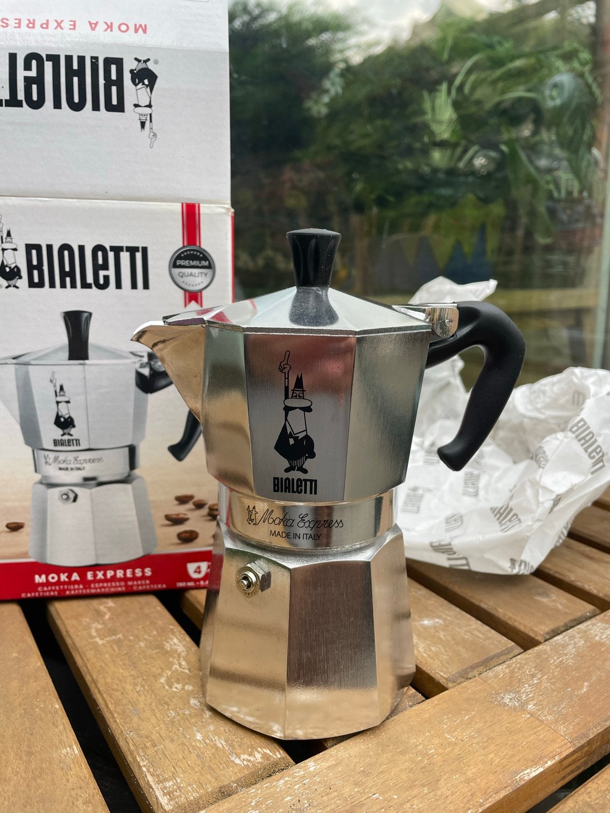 Bialetti Moka Express 4 kops - Nieuw in doos, Ophalen, Espresso apparaat, Nieuw, Gemalen koffie