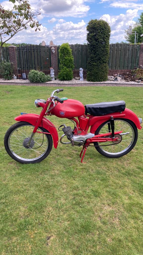Schuur vonst nsu calvalino bj 1958, Fietsen en Brommers, Brommers | Oldtimers, Ophalen, Overige merken