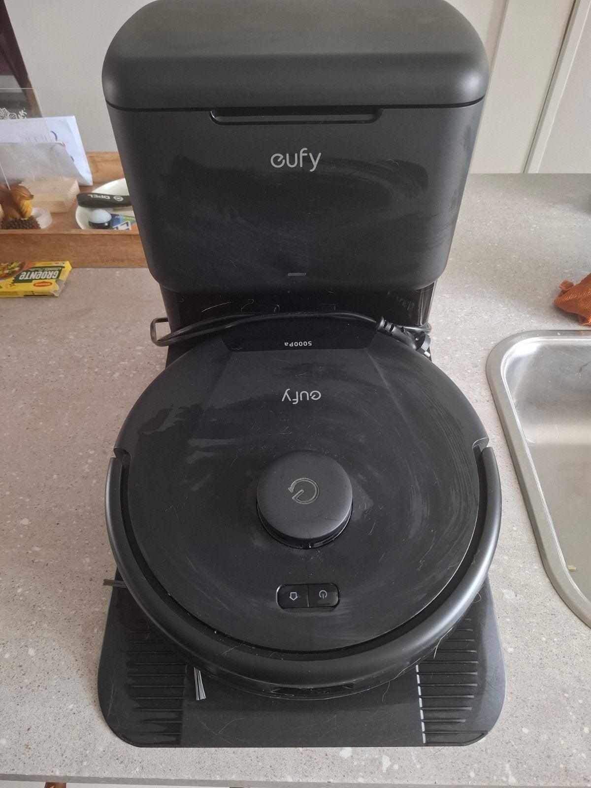 Eufy Robotstofzuiger met zelflegende basis, Witgoed en Apparatuur, Stofzuigers, Overige merken, Gebruikt, Ophalen of Verzenden