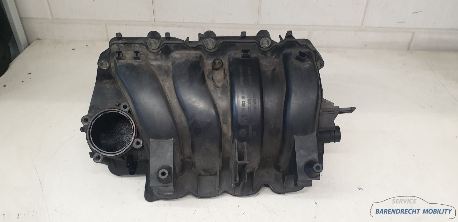 Inlaatspruitstuk Golf V 1.6 FSI VW 2900310499 manifold origi, Gebruikt, Volkswagen, Volkswagen AG, Berliner Ring 2
38440  Wolfsburg, DE