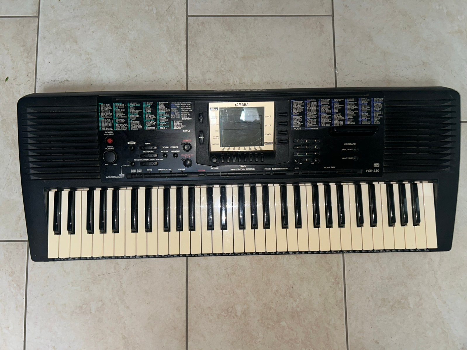 Yamaha Psr-330, Muziek en Instrumenten, Keyboards, Ophalen of Verzenden, Zo goed als nieuw, 61 toetsen, Yamaha