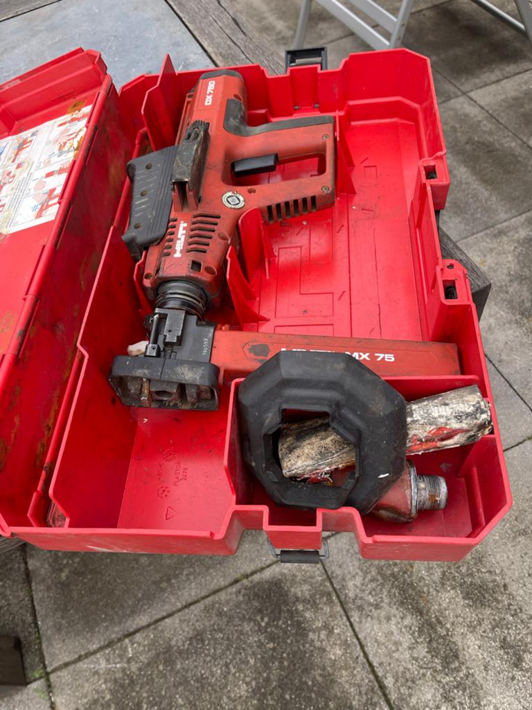 Hilti DX 750 Schiethamer in koffer, Ophalen of Verzenden, Gebruikt