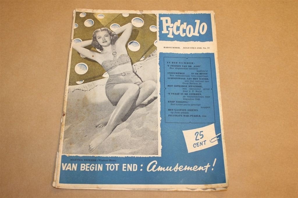 Piccolo - Badnummer 1948 - Pinups e.d., Ophalen of Verzenden, 1940 tot 1960, Knipsel(s)