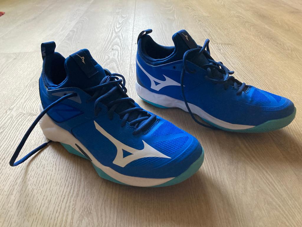 Zaalschoenen Mizuno Wave Dimension maat 42, Ophalen of Verzenden, Zo goed als nieuw, Schoenen