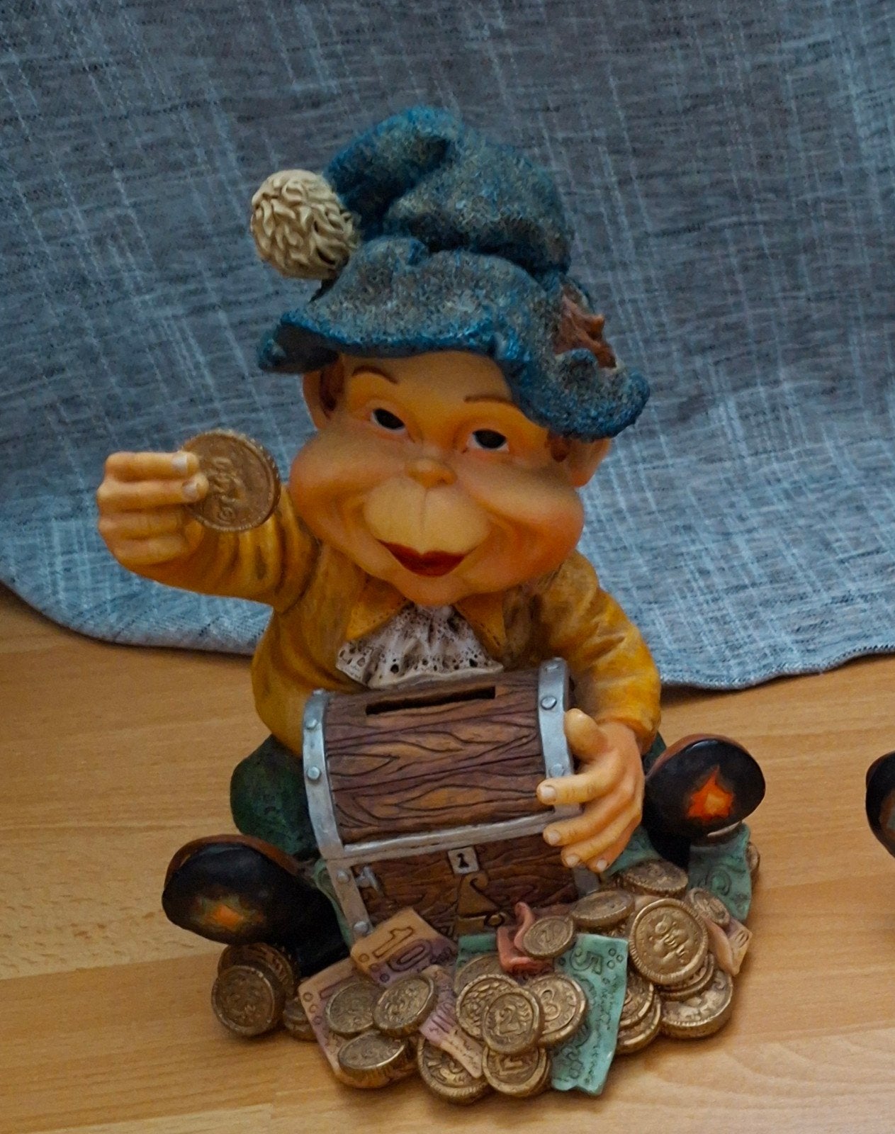 Laven Spaarpot, Ophalen, Zo goed als nieuw, Beeldje of Poppetje