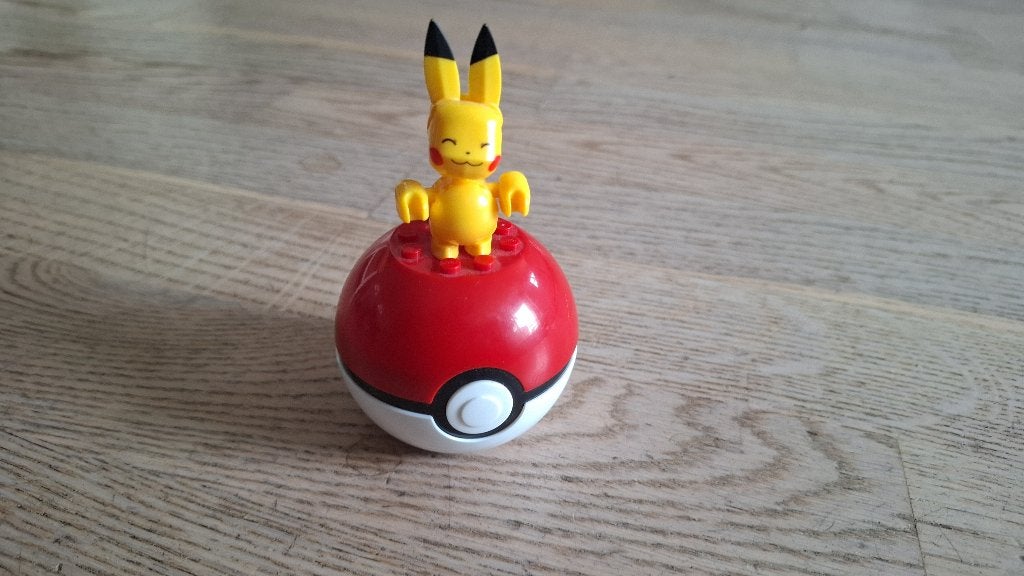 Mega Construx Pokémon Poké Ball Pikachu, Ophalen of Verzenden, Gebruikt, Megabloks