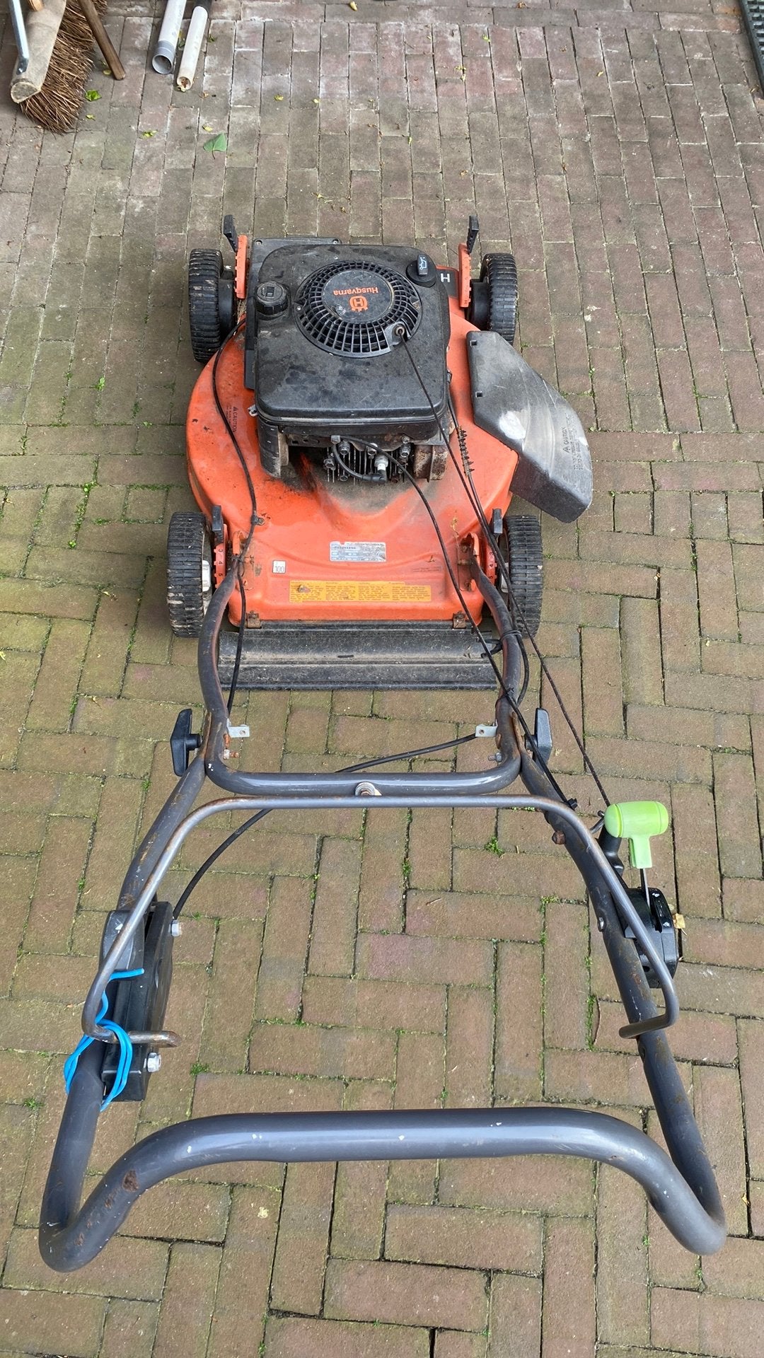 Husqvarna grasmotormaaier, Tuin en Terras, Ophalen of Verzenden, Gebruikt, 50 cm of meer, Benzine-grasmaaier