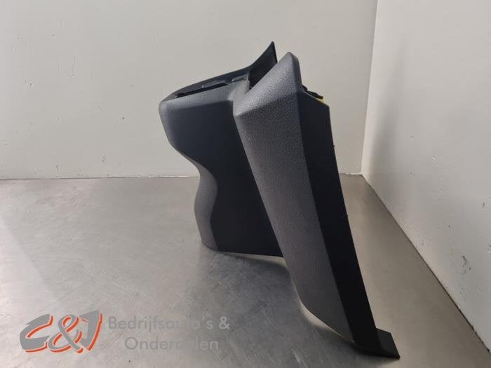 Dashboard deel van een Opel Vivaro, Gebruikt, -, -, Opel