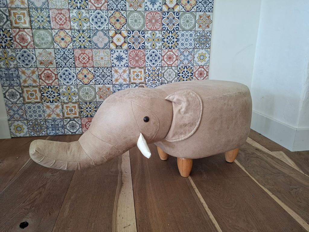 Leuke olifant poef van Feel Furniture, Huis en Inrichting, Ophalen, Kindvriendelijk, Speels, 75 tot 100 cm, Zo goed als nieuw
