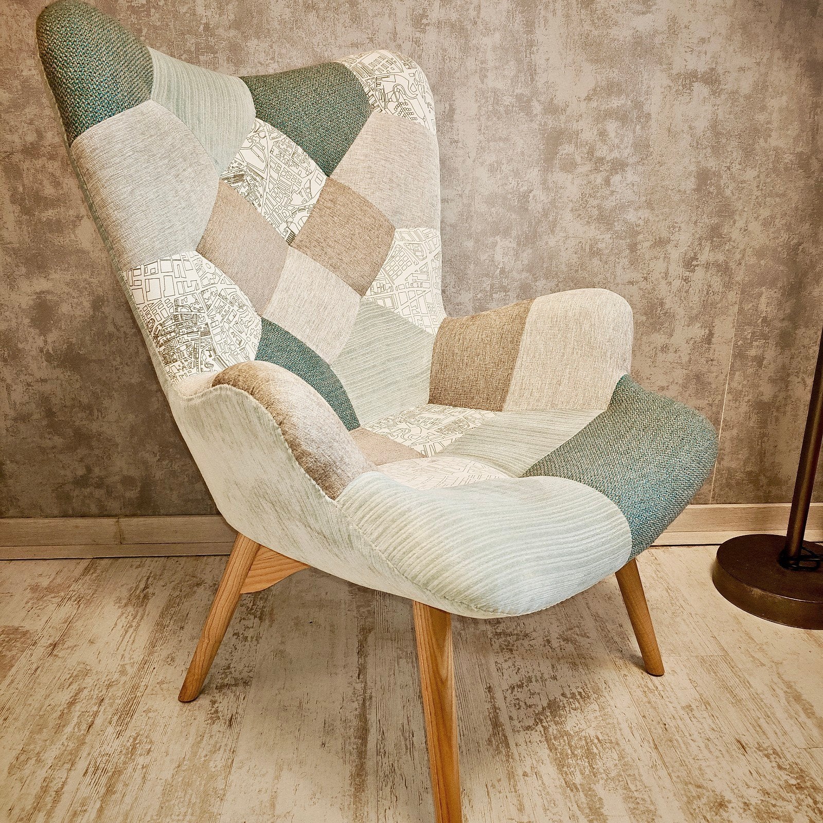 Kave Home Kody fauteuil – patchwork – Scandinavisch design, Huis en Inrichting, Ophalen, 75 tot 100 cm, 50 tot 75 cm