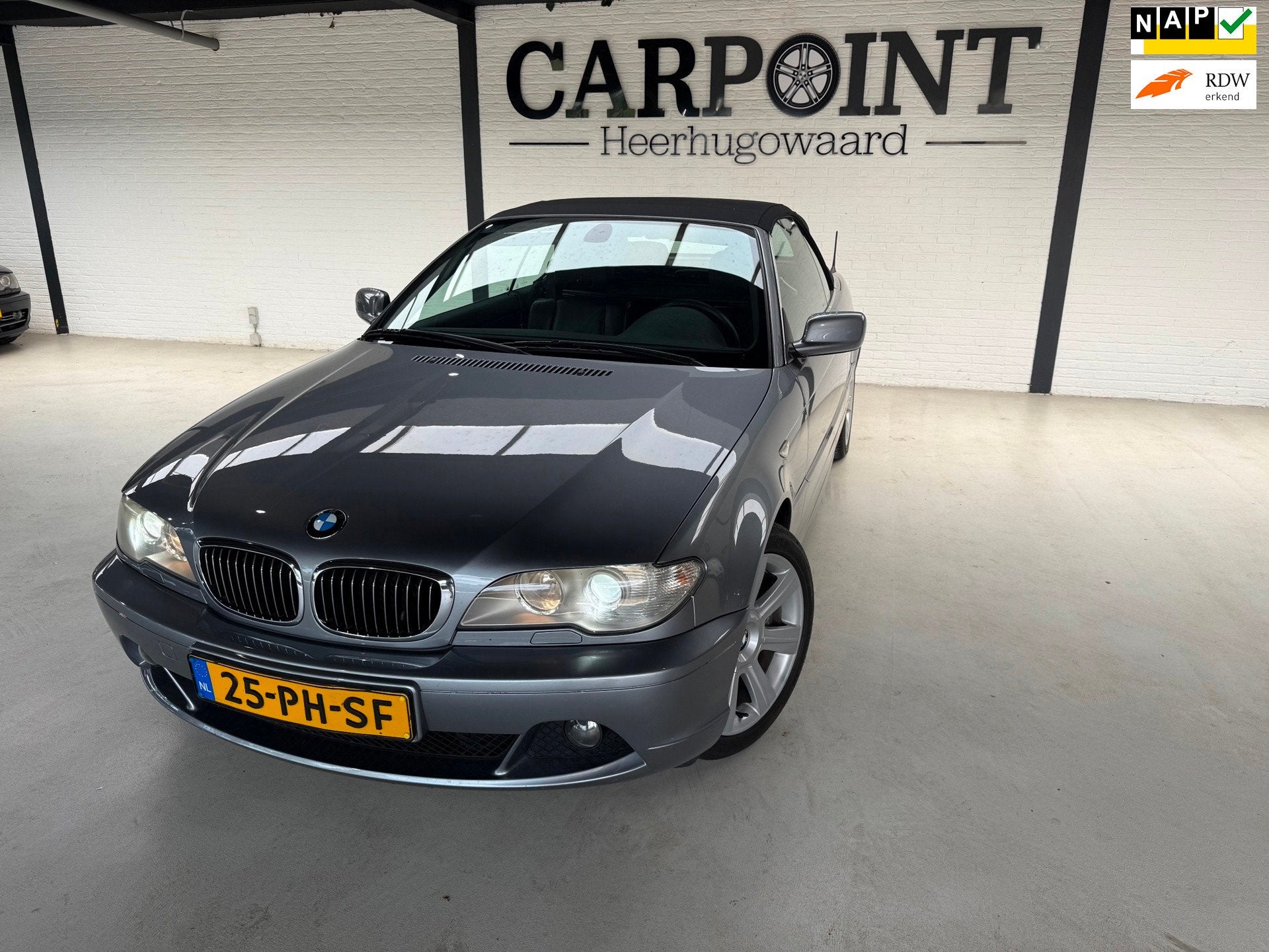BMW 3-serie Cabrio 330Ci Executive Automaat Orig NL 2004 Fac, Auto's, Automaat, Gebruikt, Zwart, 1595 kg