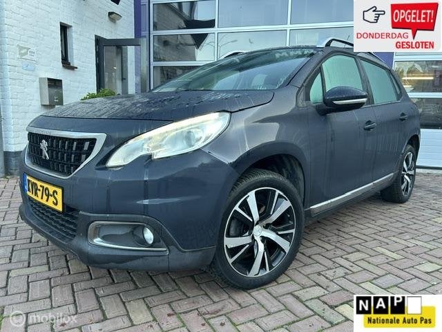 Peugeot 2008 1.2 AUTOMAAT * NAVIGATIE * AIRCO * CRUISE CONT*, Stof, Euro 6, 1199 cc, 610 kg