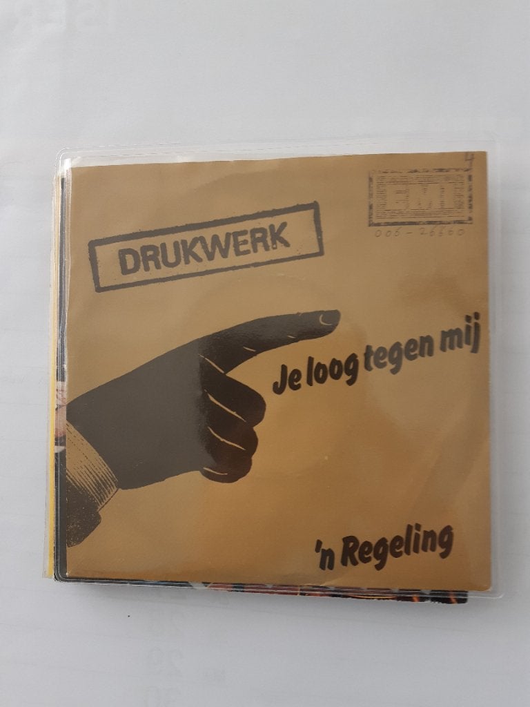 Drukwerk , Je loog tegen mij  , single, Ophalen of Verzenden, Gebruikt, 12 inch, Levenslied of Smartlap