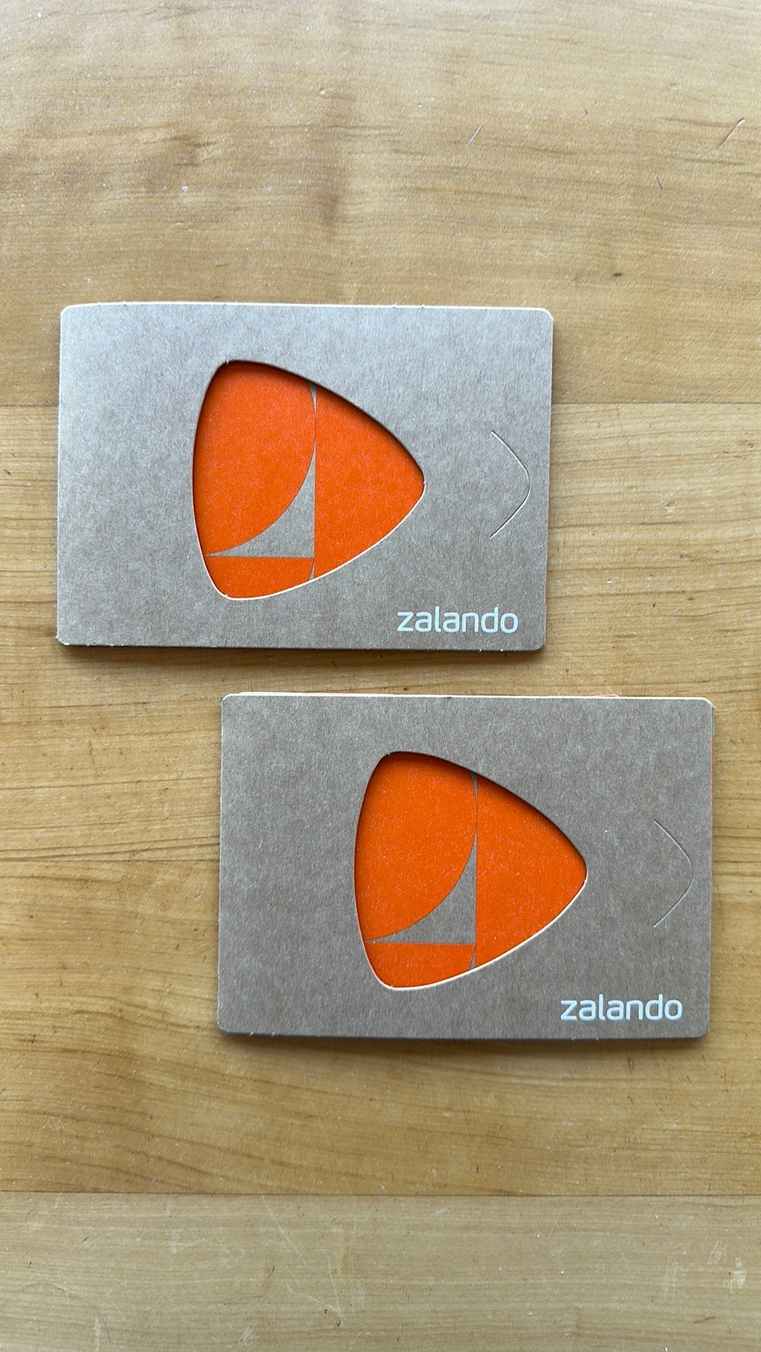 2x Zalando €150 cadeaubon fysiek, Tickets en Kaartjes, Kortingen en Cadeaubonnen, Eén persoon, Cadeaubon, Warenhuis- of Winkelbon