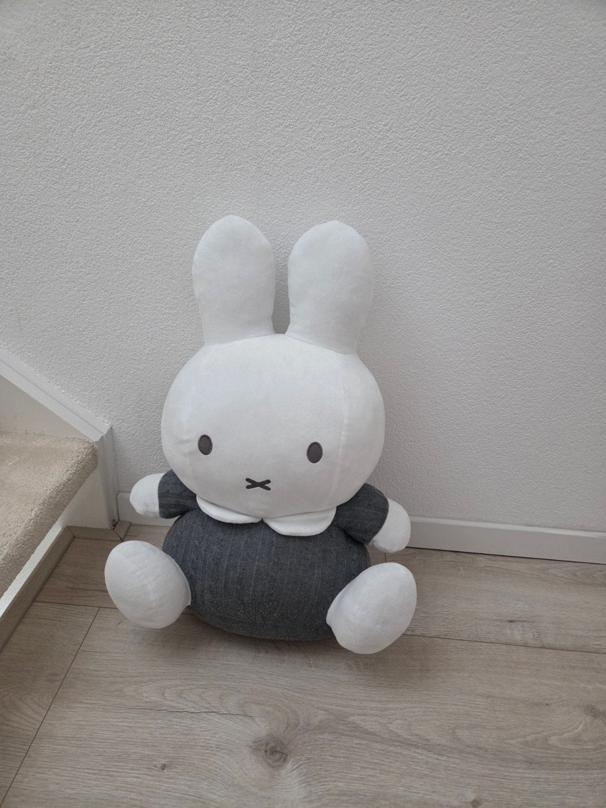 Grote Nijntje knuffel van Tiamo - Zo goed als nieuw, Ophalen, Grijs, Konijn, Nijntje
